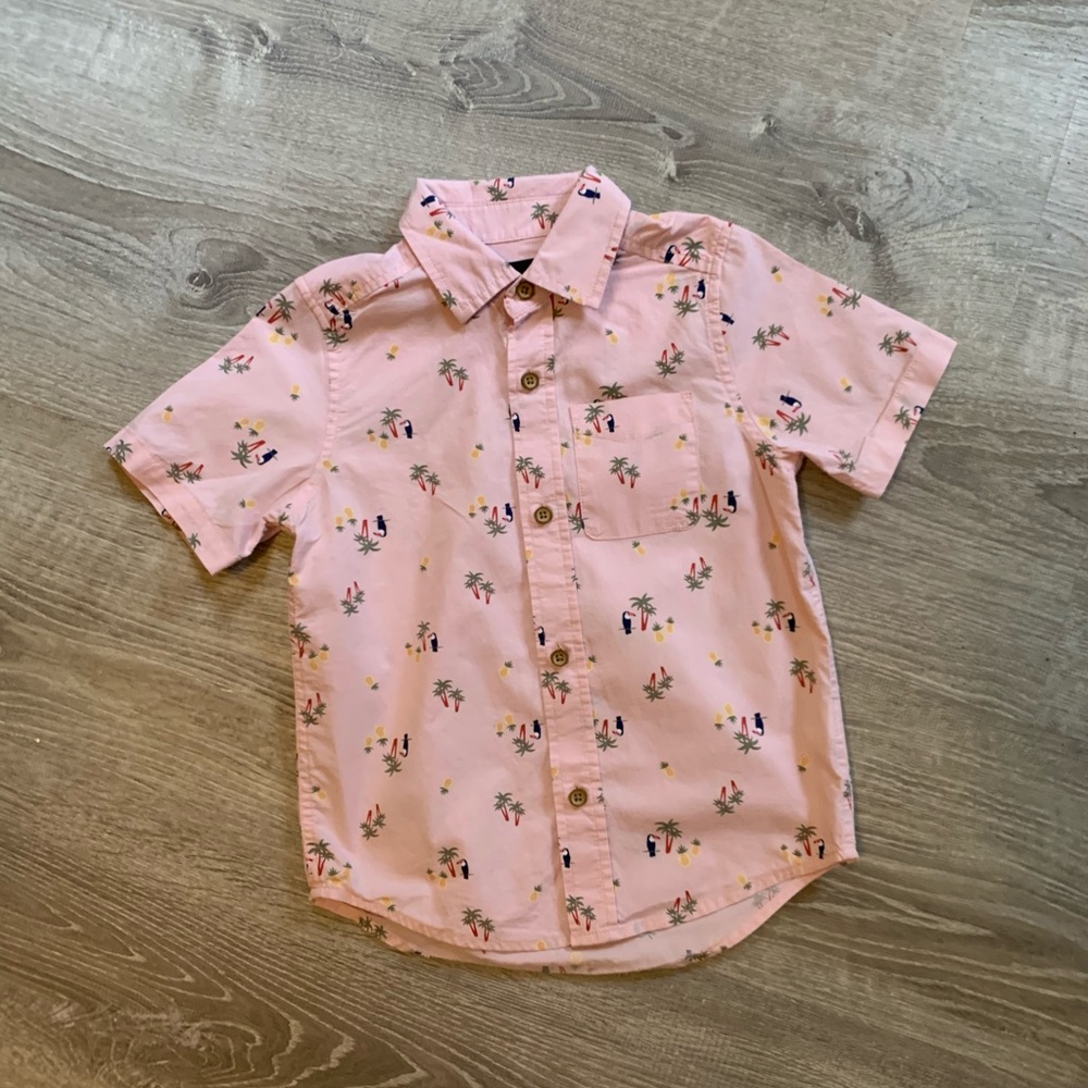 Short sleeve button down